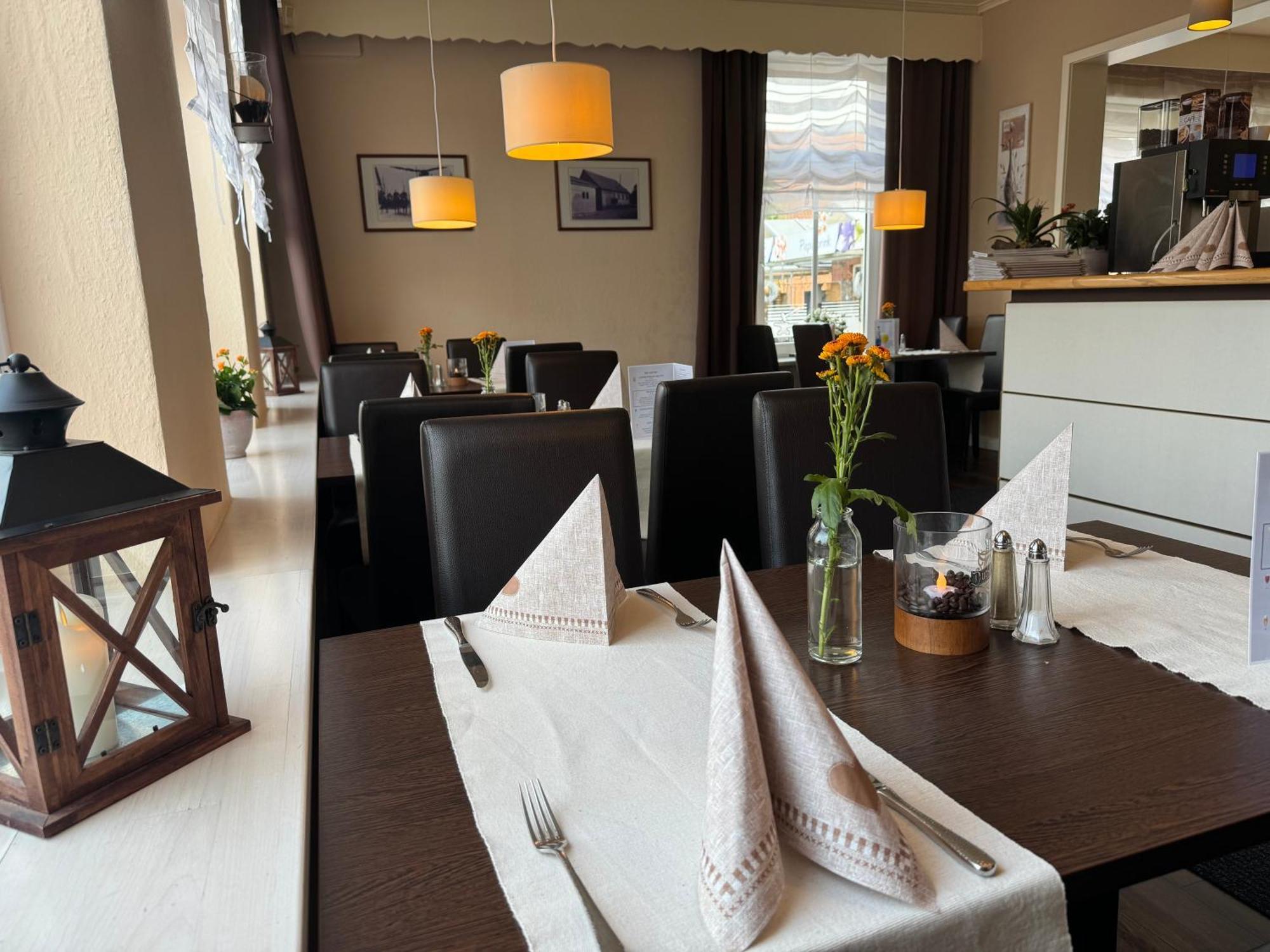 Alte Schmiede Hotel & Restaurant Йорк Экстерьер фото