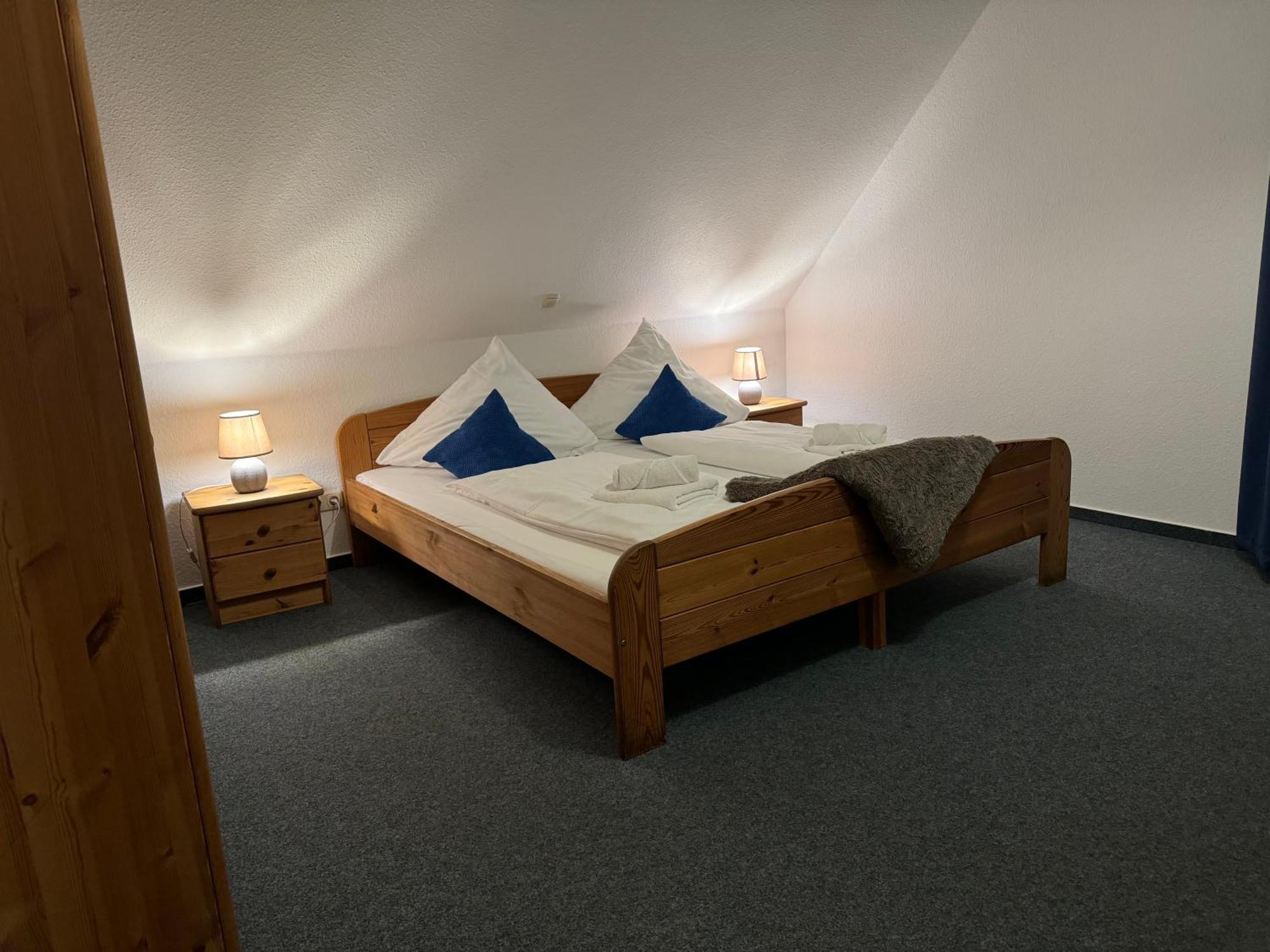 Alte Schmiede Hotel & Restaurant Йорк Экстерьер фото
